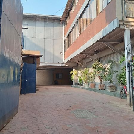 Hotel Arts International Mumbai Bagian luar foto