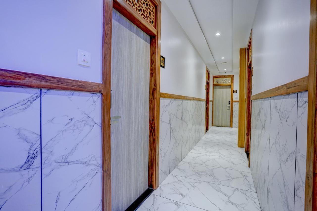 Hotel Arts International Mumbai Bagian luar foto