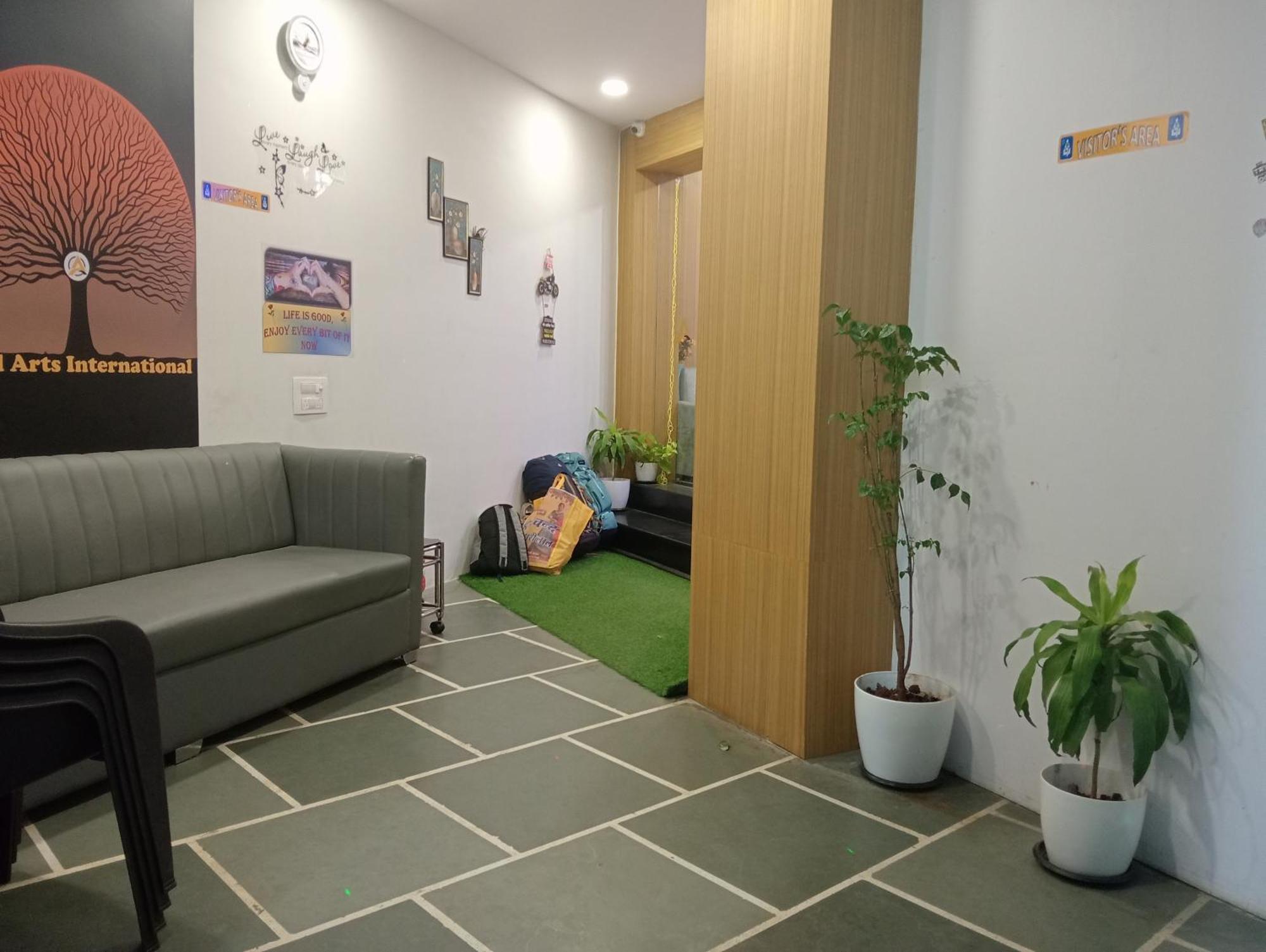 Hotel Arts International Mumbai Bagian luar foto