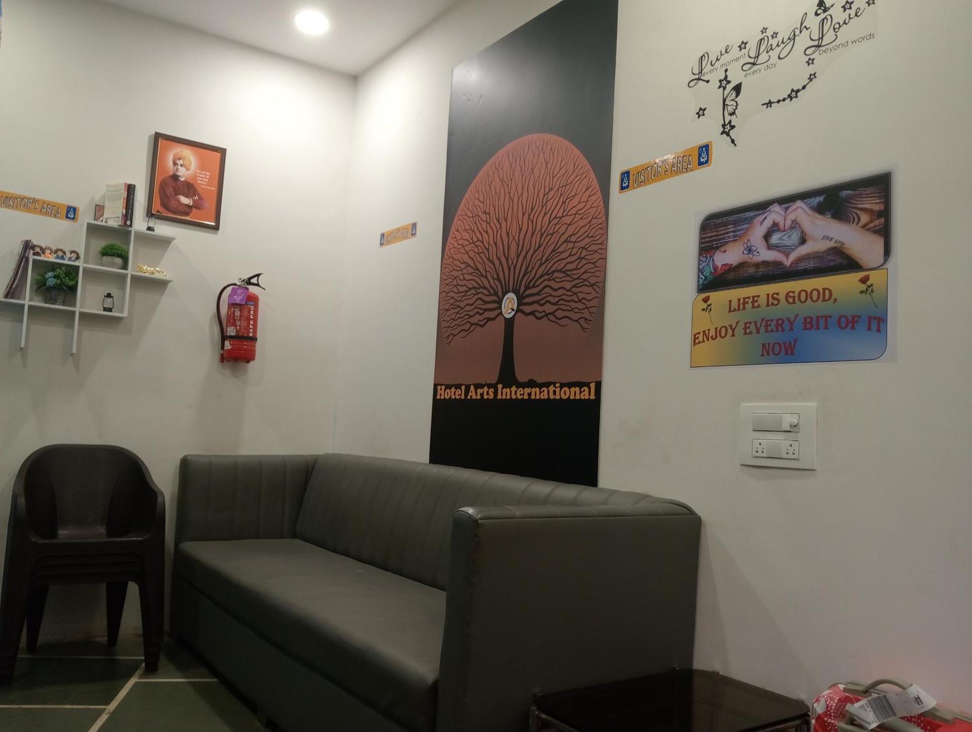 Hotel Arts International Mumbai Bagian luar foto